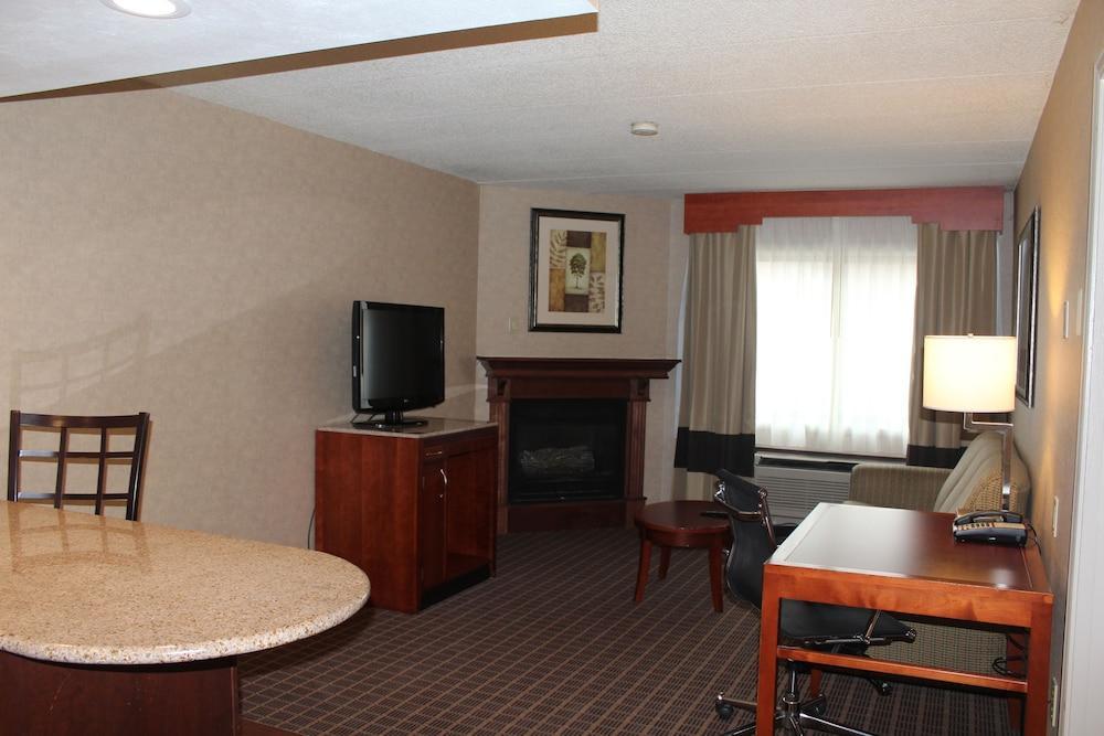 Comfort Inn & Suites West Springfield Eksteriør bilde