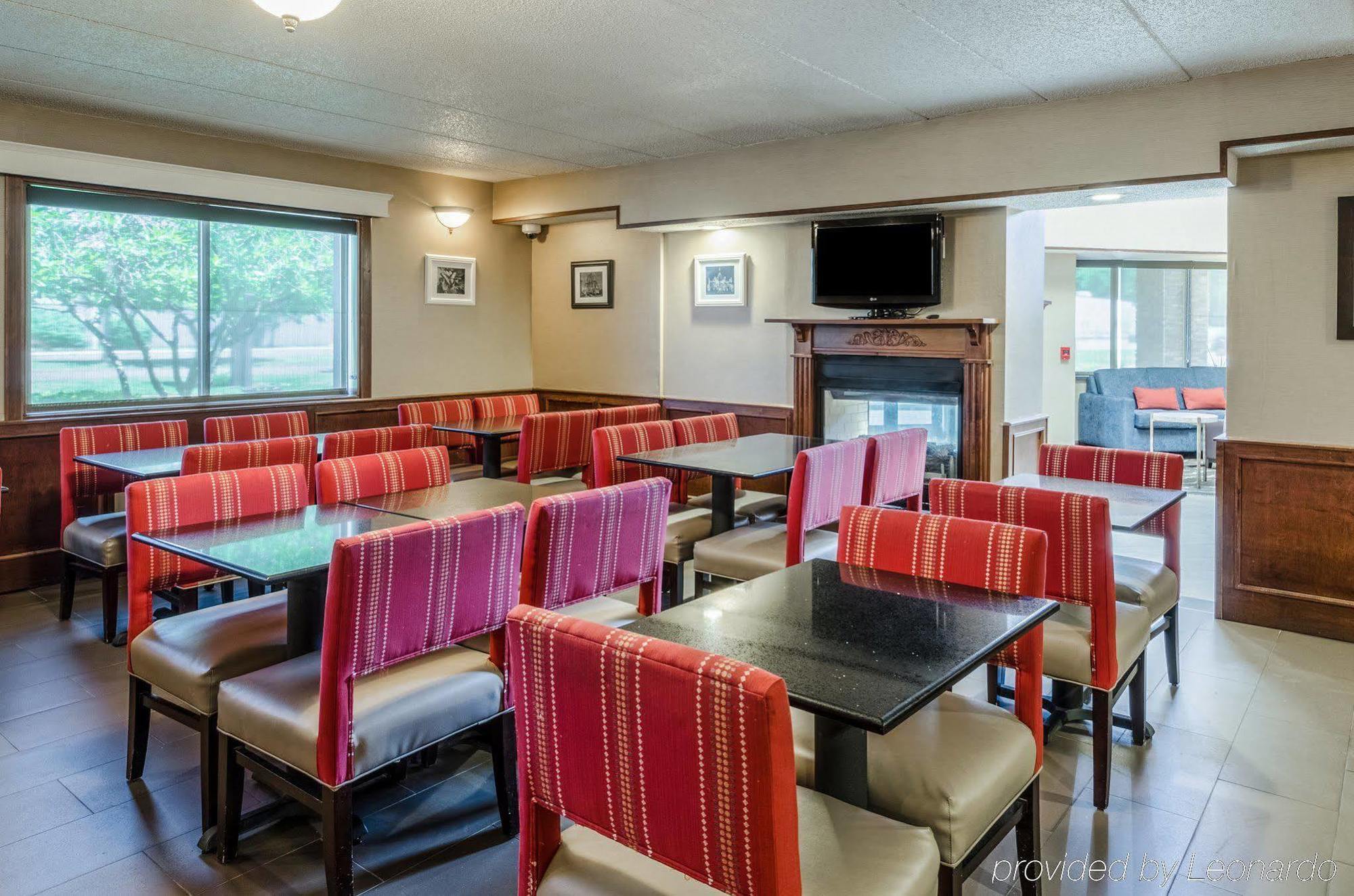 Comfort Inn & Suites West Springfield Eksteriør bilde